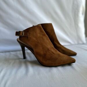 Lucky Brand Thezza Pumps